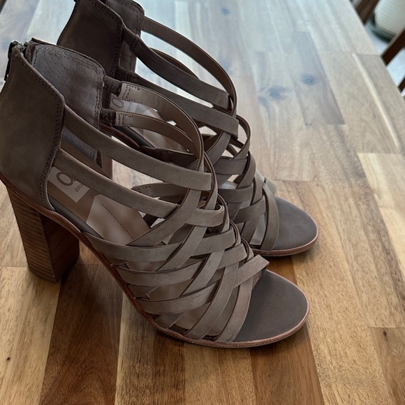 Dolce Vita Women's Taupe Strappy Heels - Picture 3 of 7